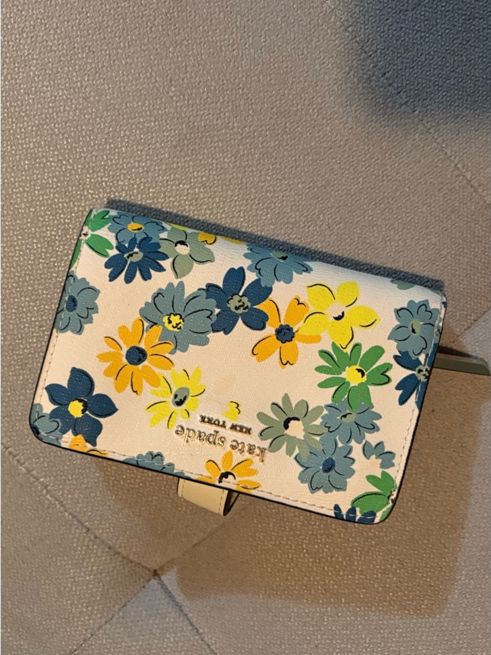 kate spade White Floral Compact Wallet with Blue, Yellow & Green Flowers